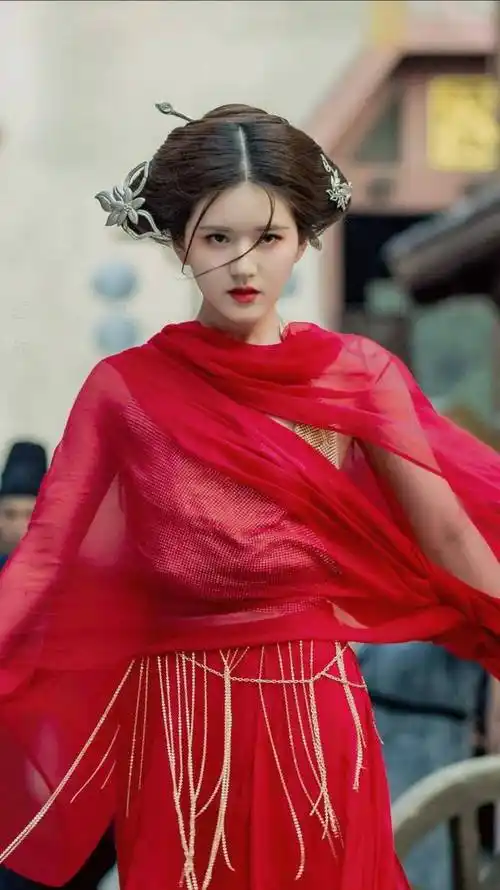赵露思古风造型好俏皮一身红装又美又飒