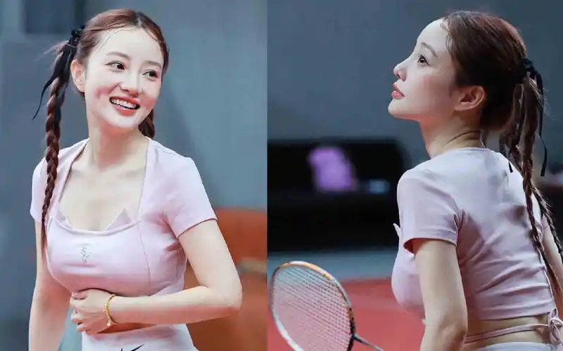 李小璐打羽毛球身材紧致!皮肤白里透红少女感满满,完全逆龄生长