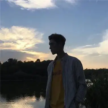 儒雅有仙气的男生头像