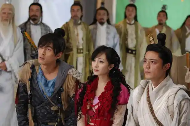 仙剑奇侠传三 胡歌 饰 景天 杨幂 饰 唐雪见 霍建华 饰 徐长卿