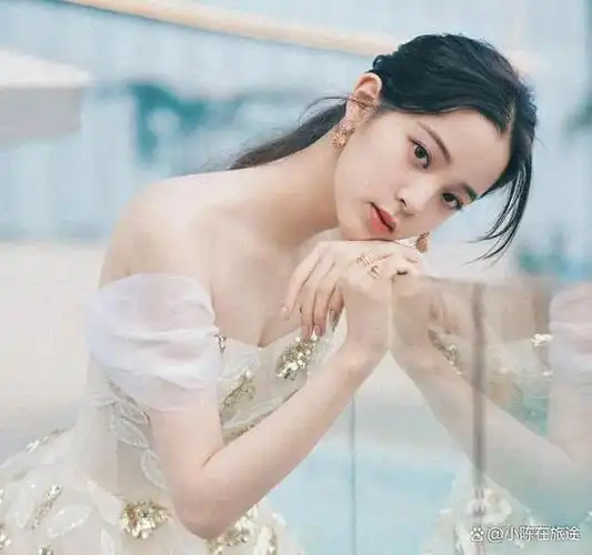 四处撩拨乱认爸爸没分寸感的女星算不算耍流氓