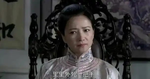 没想到《大宅门》竟然又拍了第三部,名字改为《大宅门1912》.