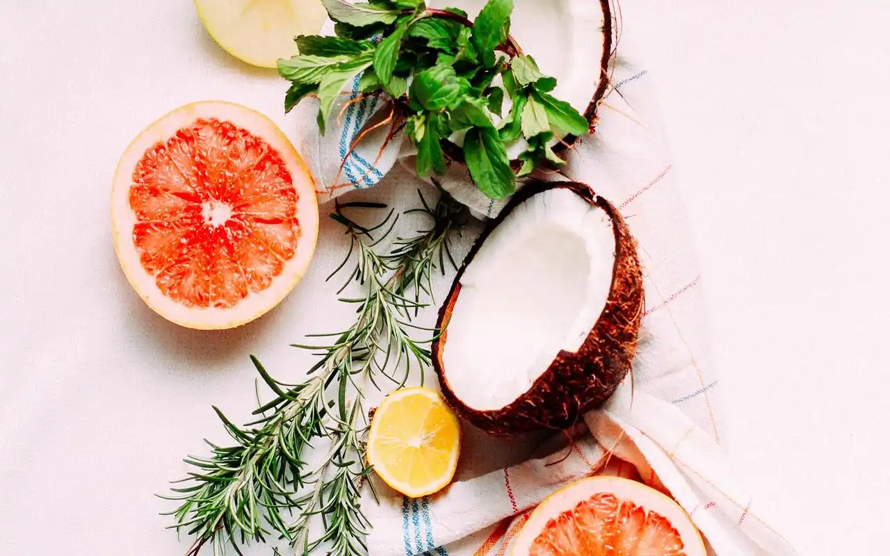 ins风简单美食图片桌面壁纸