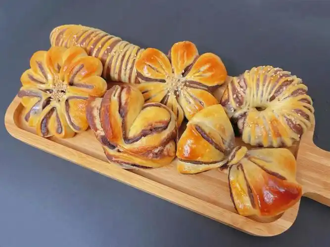 简单的面包造型