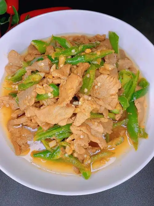 家常菜,百吃不厌的辣椒炒瘦肉