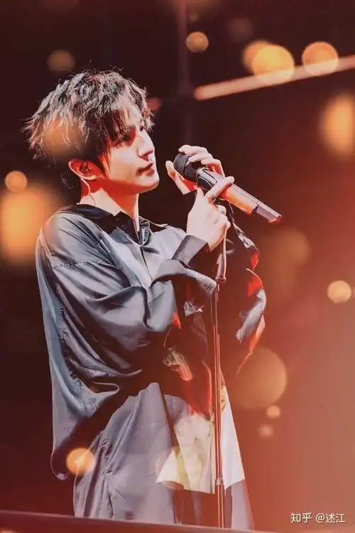 有人有薛之谦的照片吗