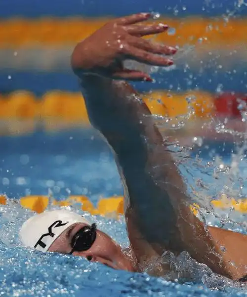 北京时间8月4日凌晨,2013年巴塞罗那游泳世锦赛进入第15比赛日争夺.