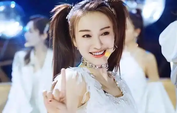 39岁吴昕至今未婚,和杜海涛的绯闻困扰了她很多年