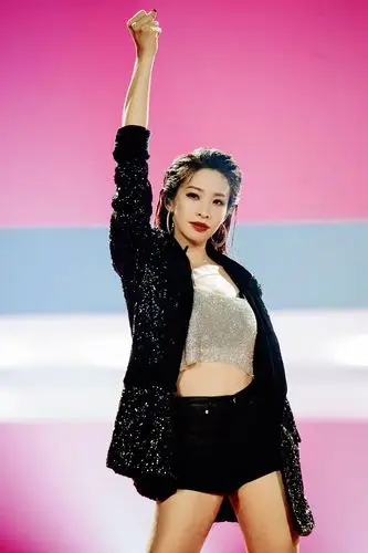 乘风破浪的姐姐cindy袁咏琳深情演绎《小娘惹》片尾曲《看不穿》