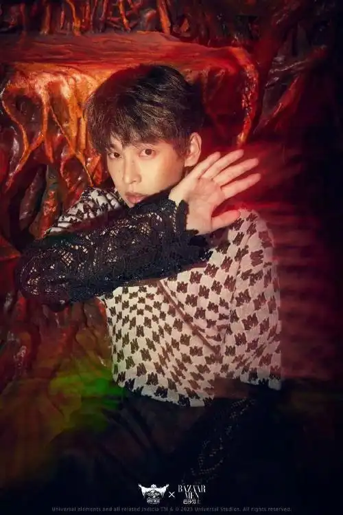 彭昱畅芭莎男士封面