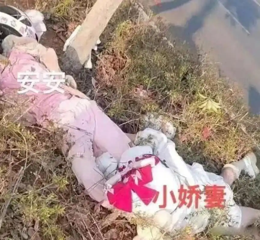 近日,云南昆明两位网红美女骑手出车祸去世,引发了广泛关注.