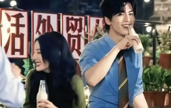 迪丽热巴遭网络暴力,与鹿晗旧恋再曝光!