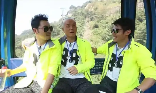 了不起阮经天乐嘉缆车惊魂 6mc齐唱五环歌