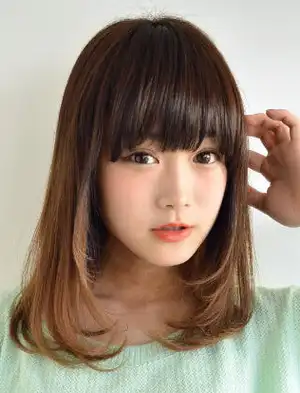 女生内扣中长发发型 清新灵动显时尚气质_指数_看点_修颜