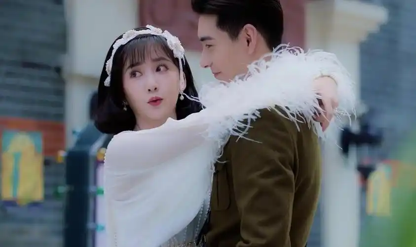 一见倾心从孤女到明星顾月霜逃得出战乱却逃不过人心险恶