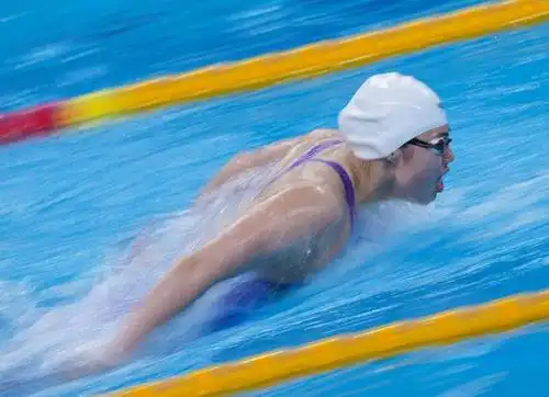 游泳——全国冠军赛:张雨霏晋级女子200米蝶泳决赛