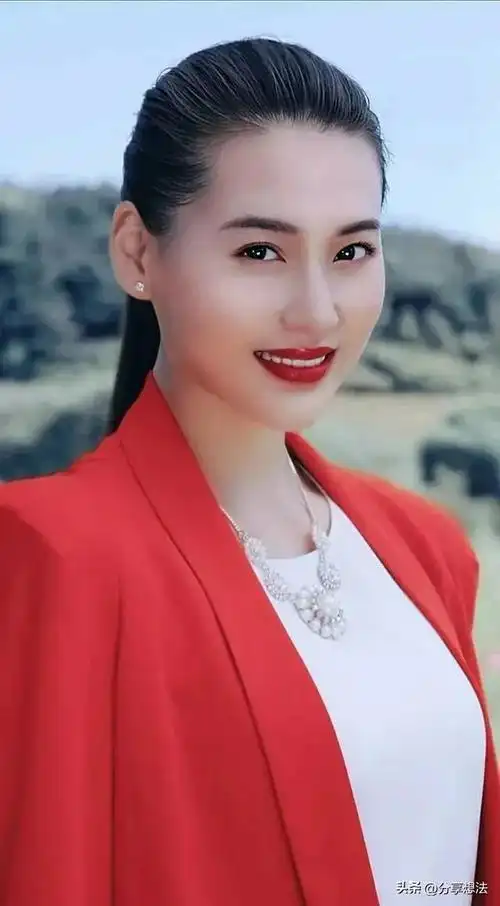 宁丹琳明星壁纸(2)_网易订阅