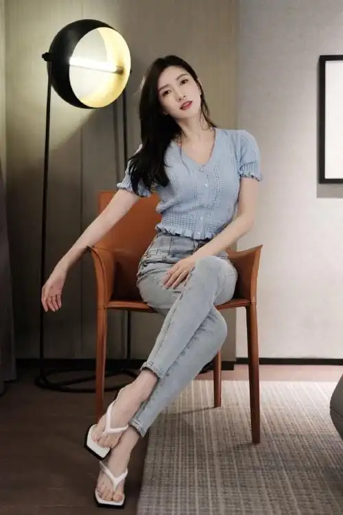 女明星的高跟鞋