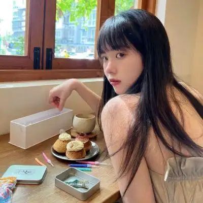 高清女生图片头像唯美清新