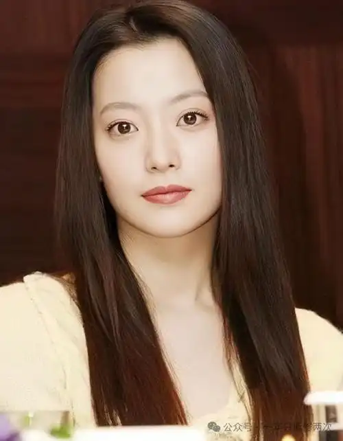 金喜善从青涩少女到优雅熟女16岁至47岁的颜值与气质变化