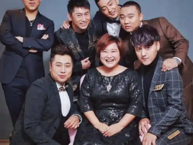 贾玲的大碗娱乐会超越沈腾的开心麻花吗? - 头条问答