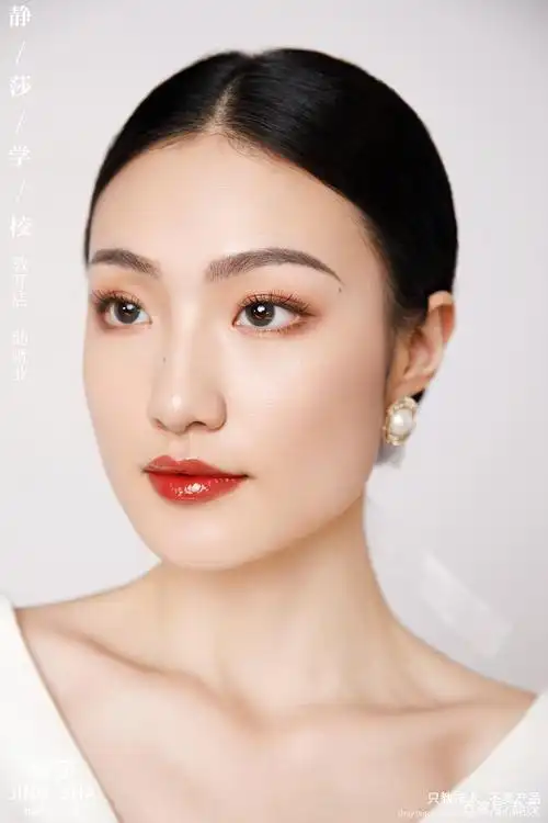 星级新娘妆容造型 静莎职业学校 化妆造型培训学院