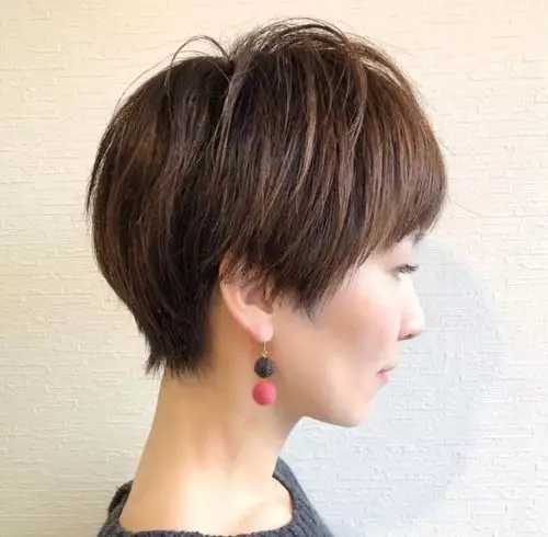 不烫不染想时髦?剪这款!_短发