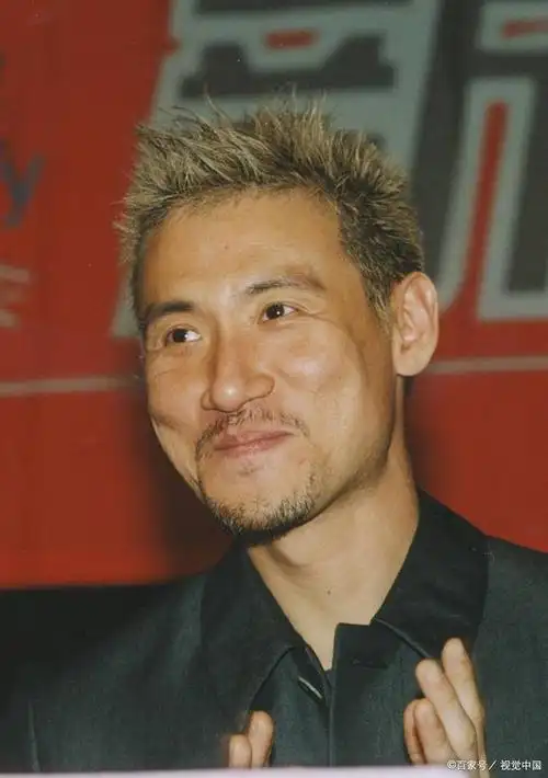 兄弟"情深"亦或是姐弟"至亲"我们细品"四大天王"的亲情风波