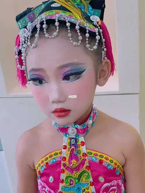合肥上门化妆六一儿童节妆容儿童演出舞台妆