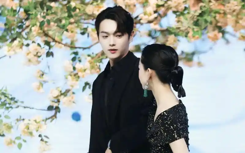 【周冬雨许凯】入戏_哔哩哔哩_bilibili