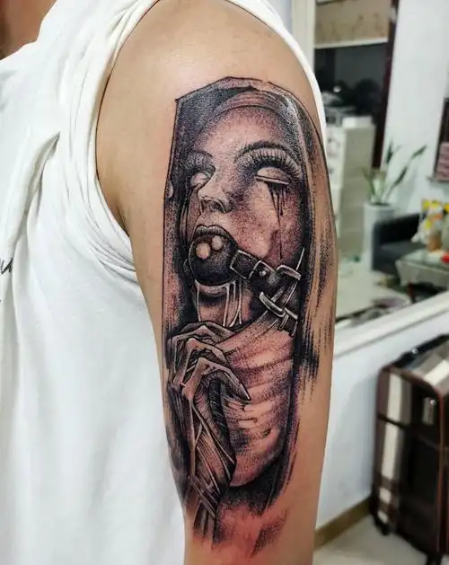 暗黑系纹身图片_手臂点刺新传统暗黑纹身图案