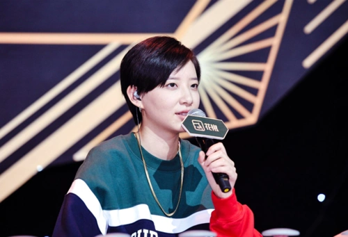 李斯丹妮1990年生中国唱跳女歌手演员模特