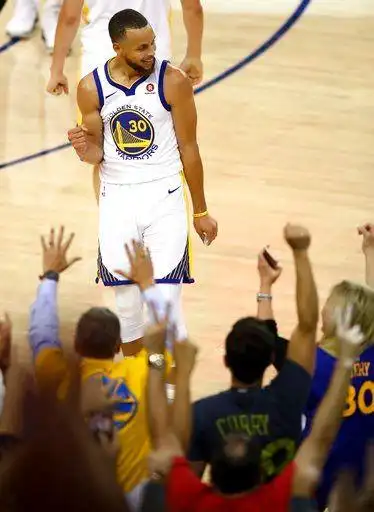 golden state warriors guard stephen curry (30) celebrates in