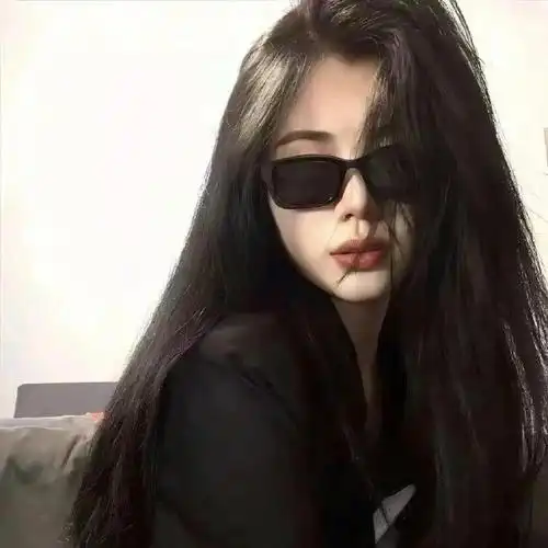 酷拽高冷女生头像