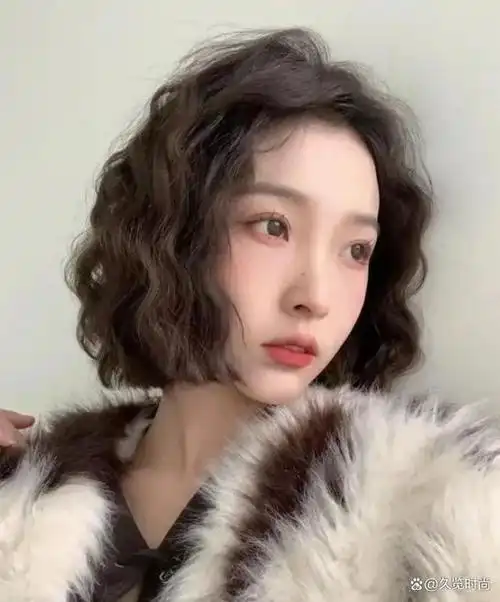 短发烫发发型有哪些?试试这几款,时髦洋气,显气质还有高级感