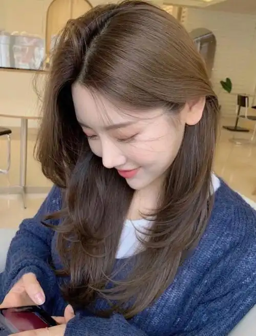 蜜茶色素颜也好看的发色