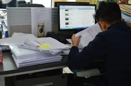 毕业后工作体面"坐办公室"的7大专业,特适合女生报考