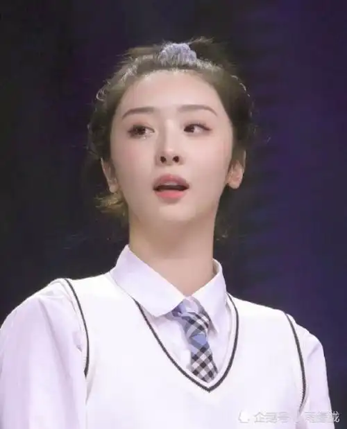 《青春有你2》变宫斗现场?赵小棠评价段小薇心机网友:棠姐我学到了