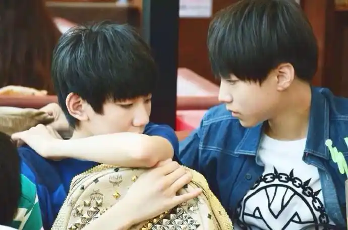 tfboys 王俊凯 小凯 凯凯 凯爷 凯猫 王源 源源 大源 凯源