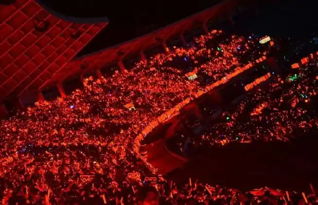 易烊千玺##四字 易烊千玺 yyqx 四字弟弟#十周年见,红海见,鸟鸟们准备