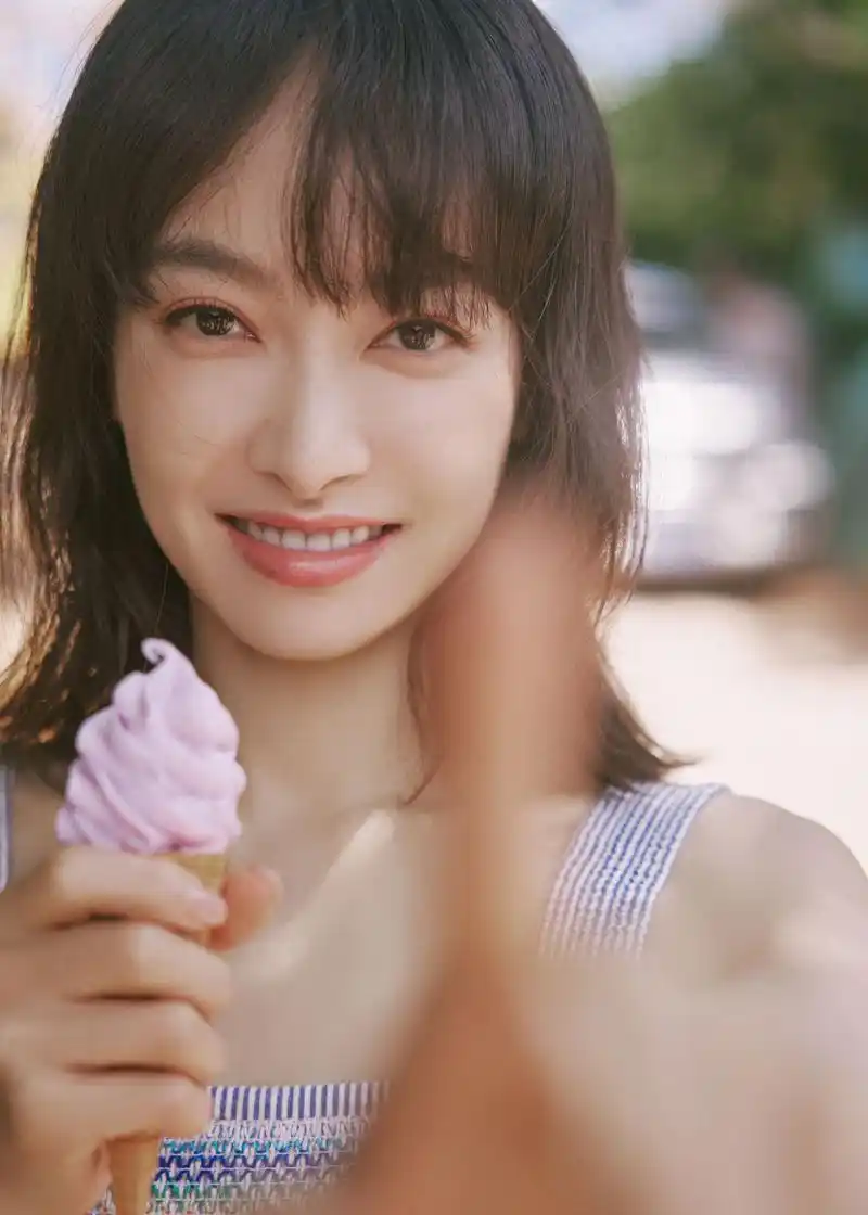 鼻梁上的那颗痣,素颜一定很吸睛吧#宋茜 #victoria - 抖音