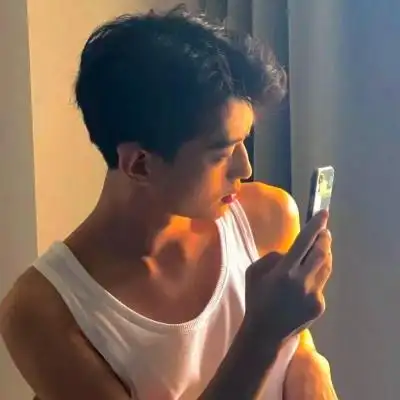 男生头像冷酷帅气阳光图片