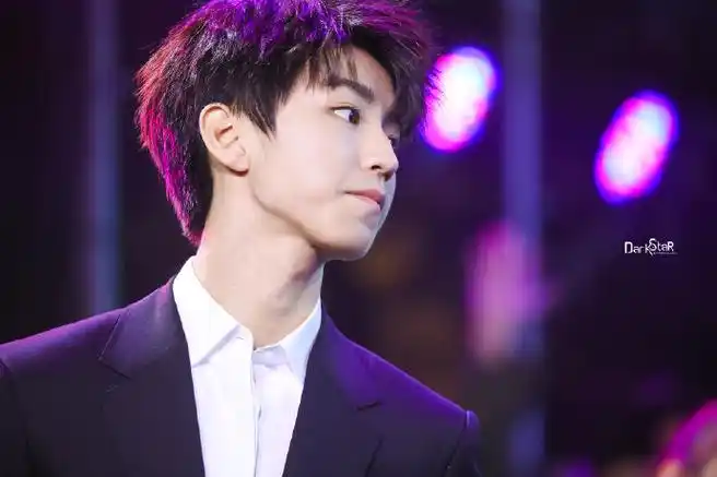 只为王俊凯#王俊凯超话  别人用温柔形容你,我用你形容温柔