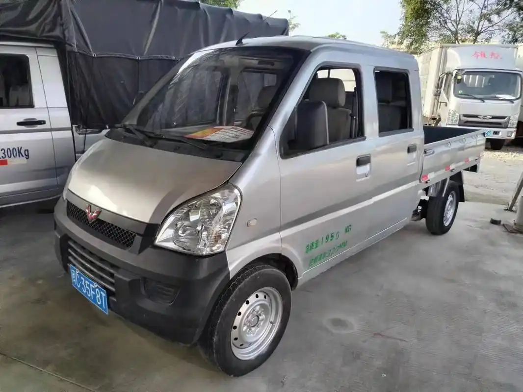 五菱双排平板.微卡货车店今日上市:闽c35f8t   车架号 - 抖音