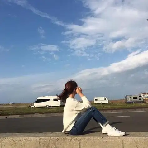 头像 女生背面 女生头像图片大全 -【爱个性】