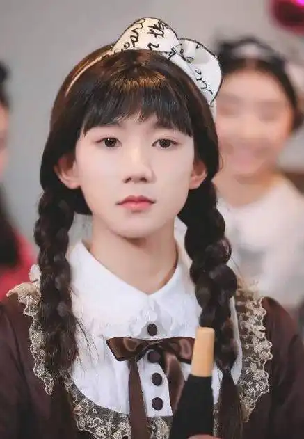 男扮女装的明星谁最美?黄子韬/陈晓/李易峰/马天宇/刘昊然/王源