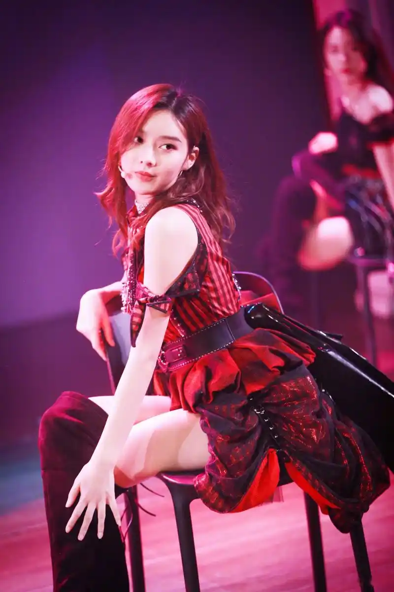 【 snh48-邱欣怡生日公演返图】走过许多地方的路,行过许多地方的桥