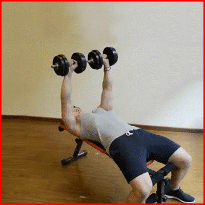 健身练胸肌选杠铃还是哑铃