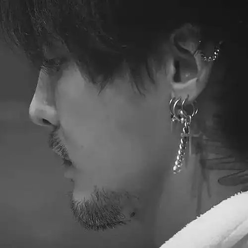 权志龙素颜生图又帅又可爱网友私下里和我以为的完全不一样