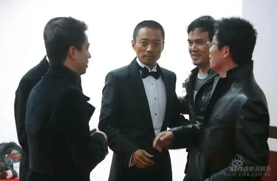图文:《集结号》首映现场 王中磊张涵予王中军